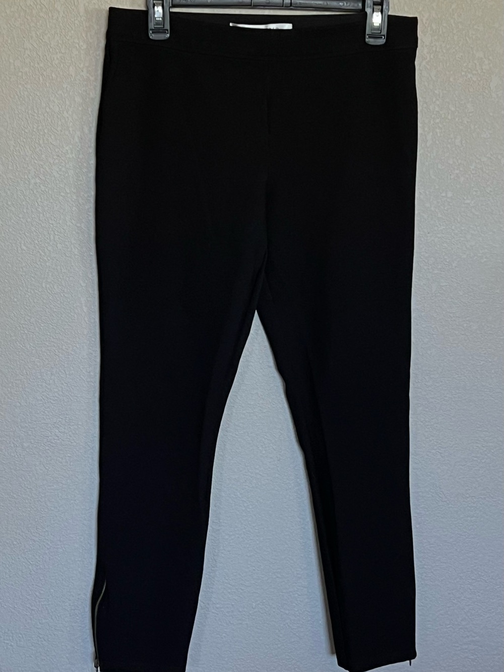 Max Studio Black Ponte Leggings with Ankle Zip